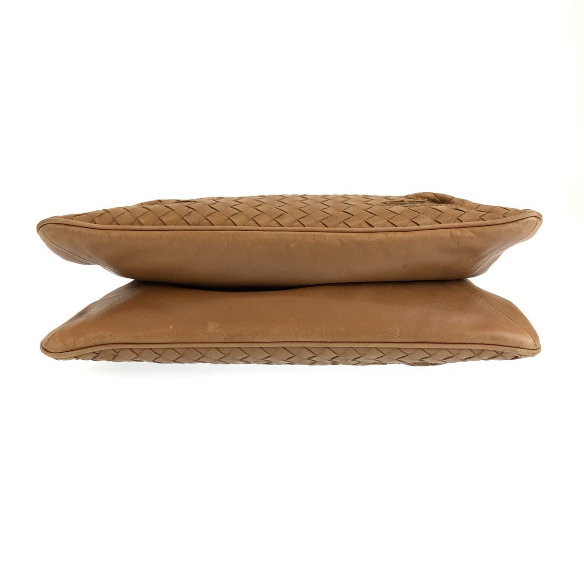 BOTTEGAVENETA ボッテガヴェネタ イントレチャート カットワーク ブラウン ゴールド金具 レザー 170023 VACG2 2572 ショルダーバッグ ポシェット レディース B48