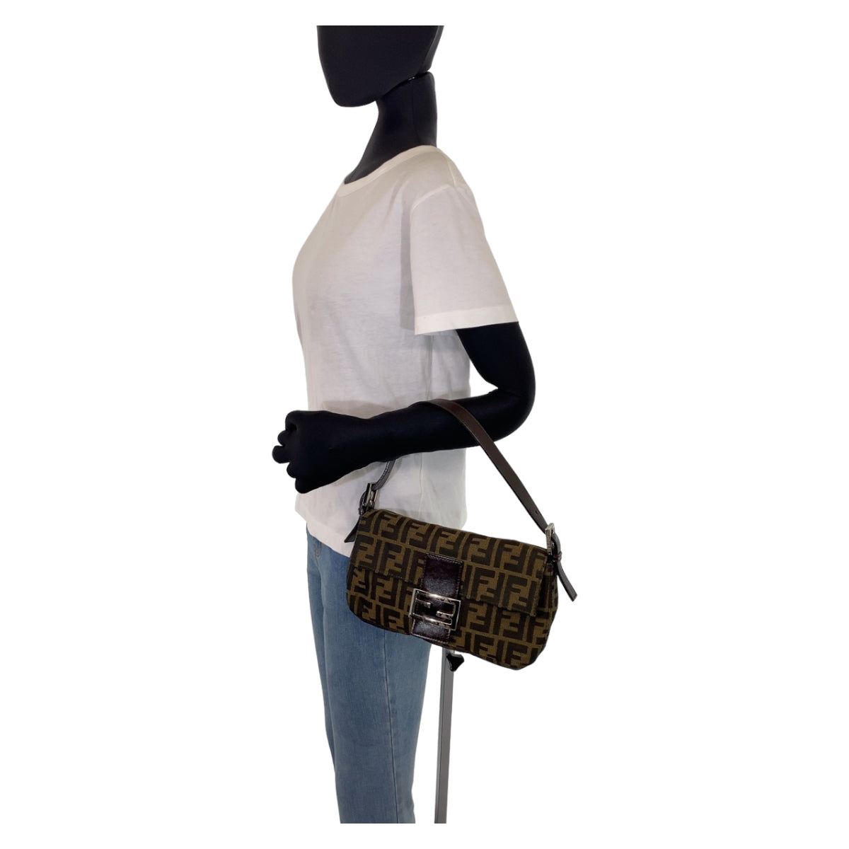 H-00291
FENDI フェンディ ズッカ柄 マンマバケット ブラウン 茶 シルバー金具 キャンバス ハンドバッグ ワンショルダー レディース
