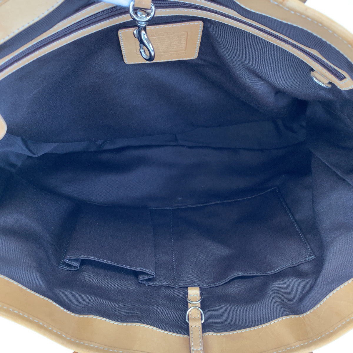 12657
COACH コーチ シグネチャー ブラウン シルバー金具 キャンバス / レザー 7068 ショルダーバッグ トートバッグ レディース
