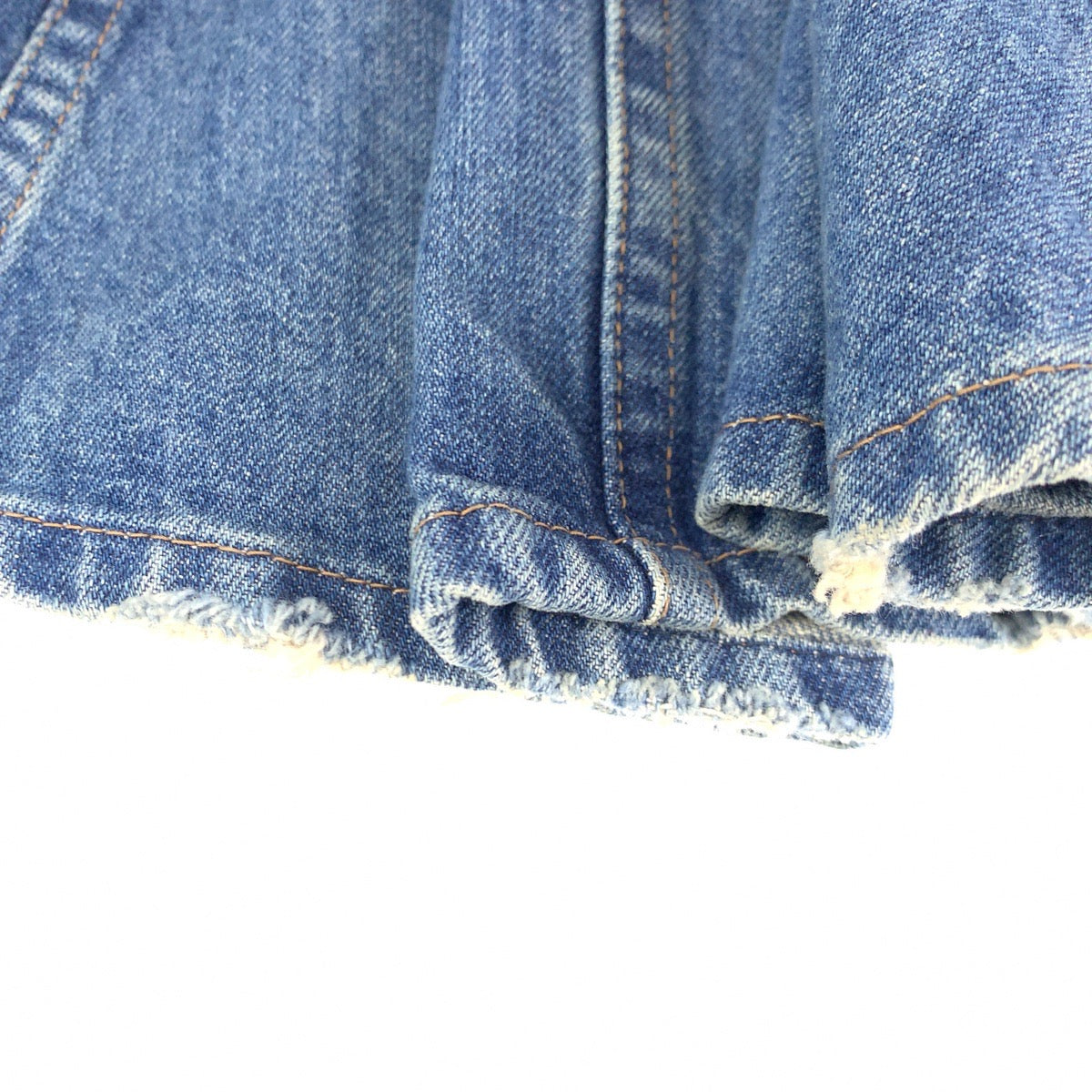 10251
MIUMIU ミュウミュウ 花柄 ラインストーン サイズ36 ブラック 黒 コットン / デニム ワンピース ドレス デニムワンピース レディース