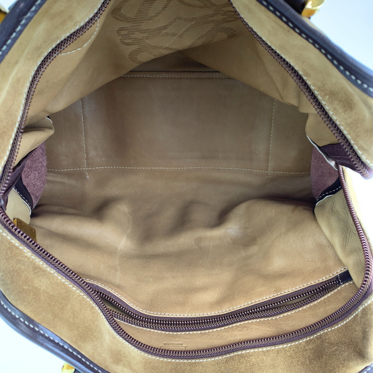 H-00374
LOEWE ロエベ アナグラム アマソナ32 ブラウン 茶 ゴールド金具 スウェード / レザー ハンドバッグ ミニボストンバッグ レディース