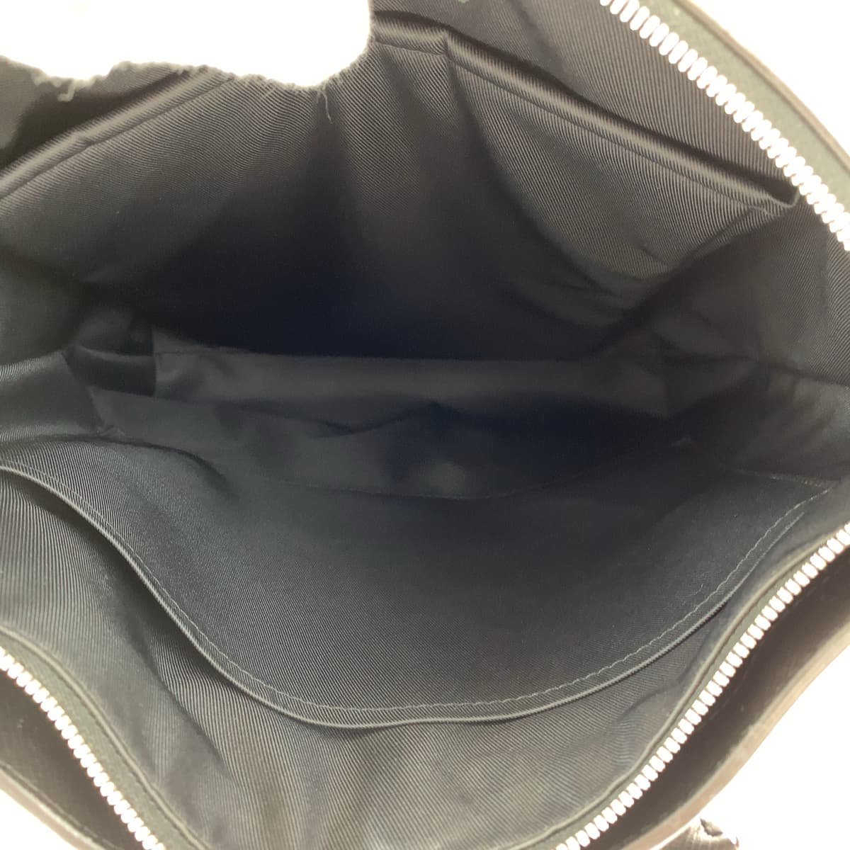 10369
LOUIS VUITTON ルイヴィトン タイガ アントン トート ノワール ブラック 黒 タイガ M33433 トートバッグ ビジネスバッグ メンズ