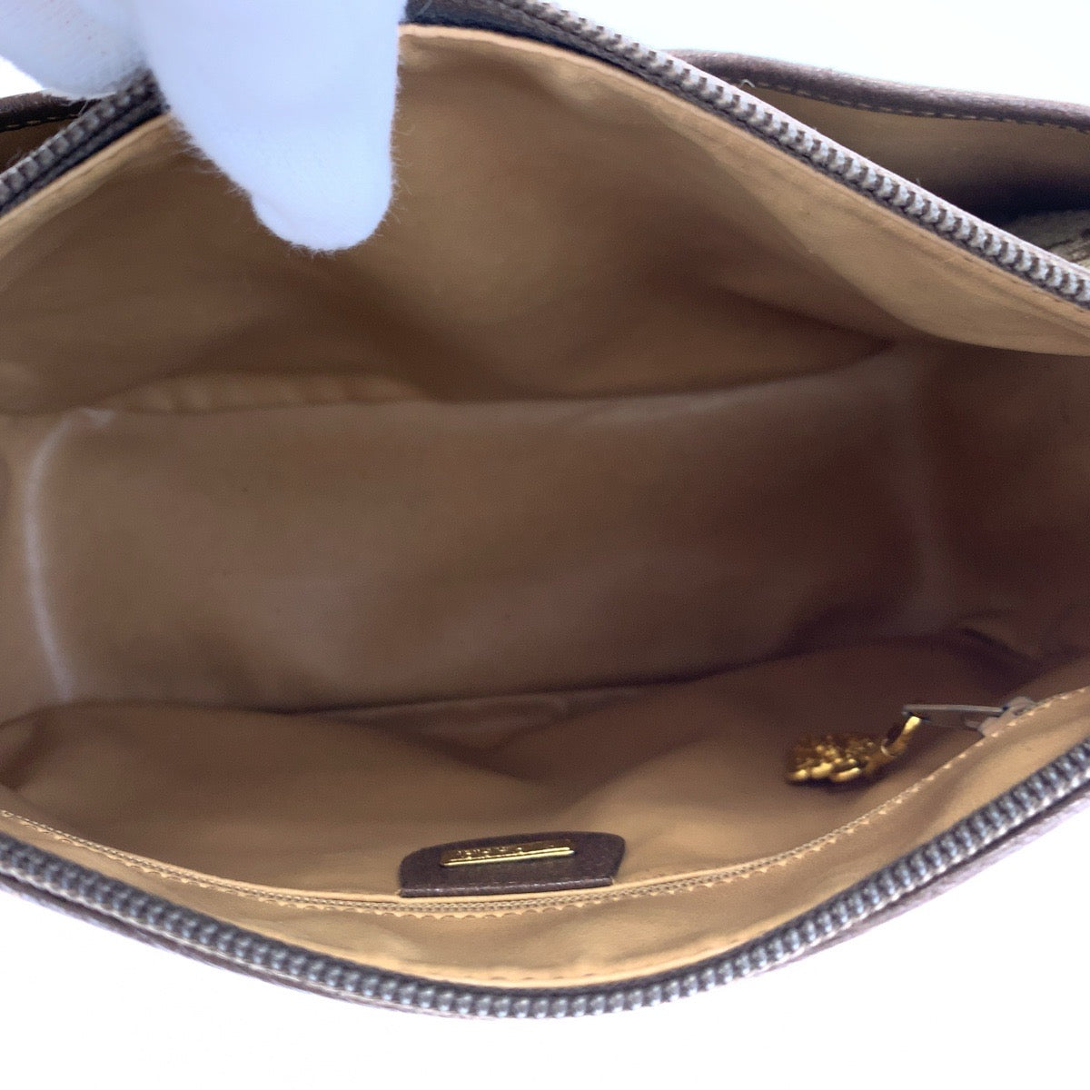 GUCCI グッチ ヴィンテージ オールドグッチ ブラウン 茶 ベージュ ゴールド金具 GGスプリームキャンバス 001 115 6106 ショルダーバッグ 斜め掛け レディース