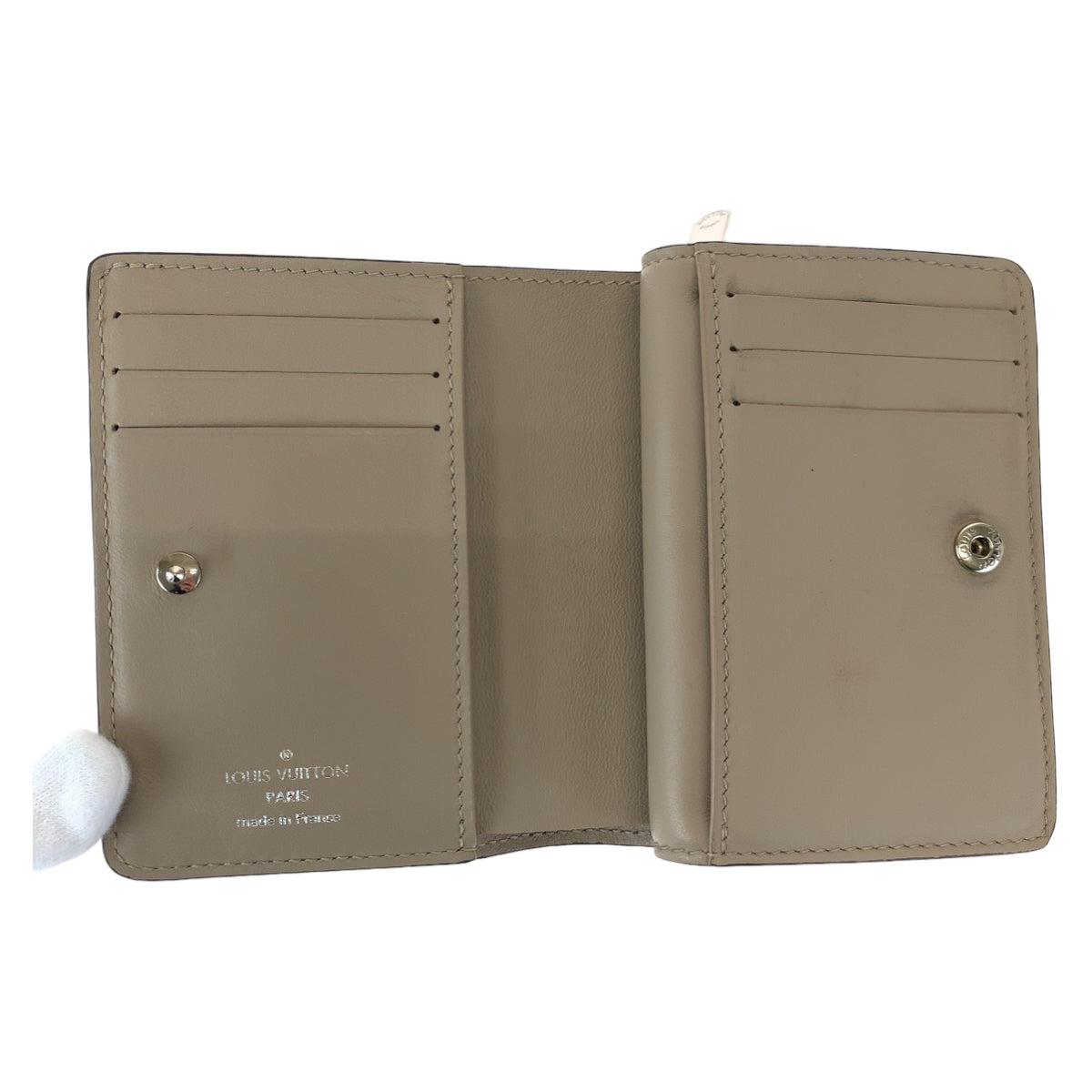 LOUIS VUITTON Louis Vuitton Monogram Mahina Portefeuille Claire Gale Beige Silver Hardware Calfskin / Mahina M80817 Bi-fold Wallet Billfold Women's