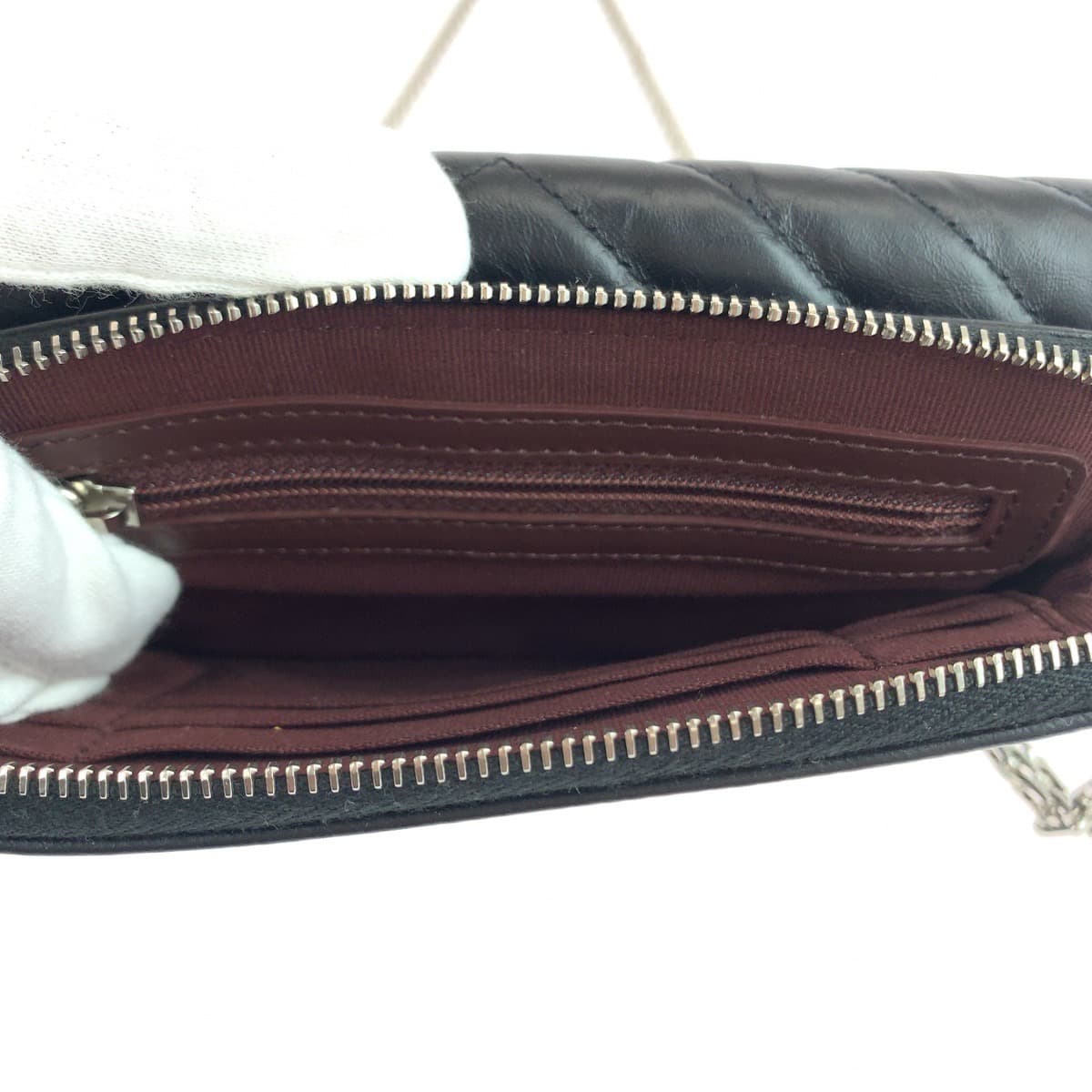 10927
CHANEL シャネル シェブロン Vステッチ ターンロック ランダムシリアル ブラック 黒 シルバー金具 ラムスキン ショルダーバッグ 斜め掛け レディース