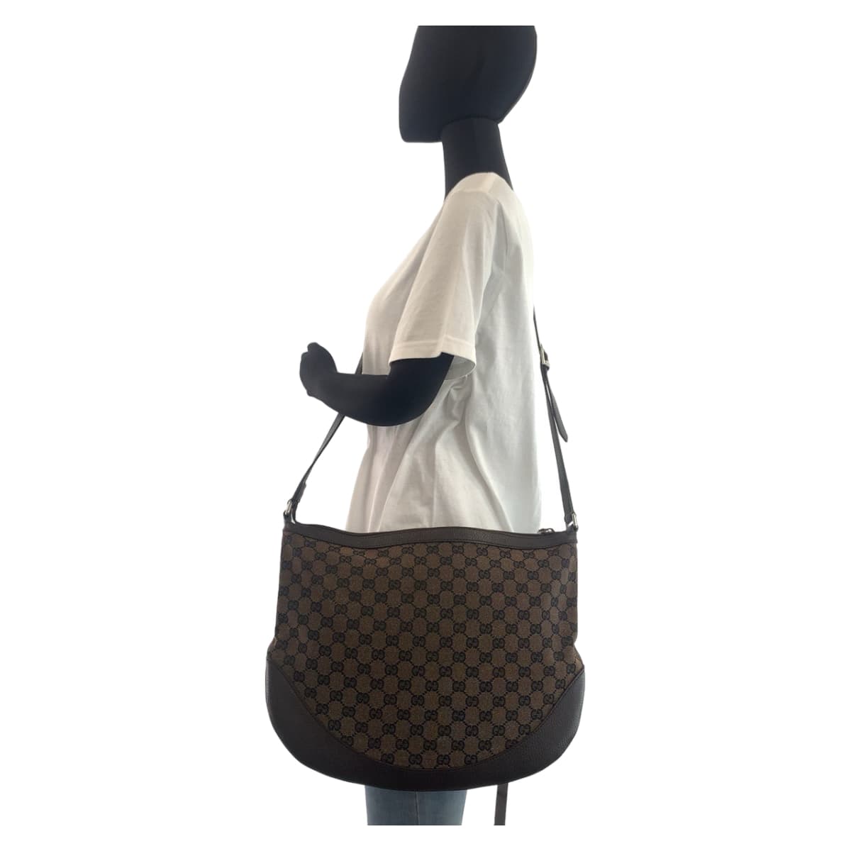 11098
GUCCI グッチ ブラウン シルバー金具 GGキャンバス / レザー 272380 斜め掛け ショルダーバッグ メッセンジャーバッグ レディース