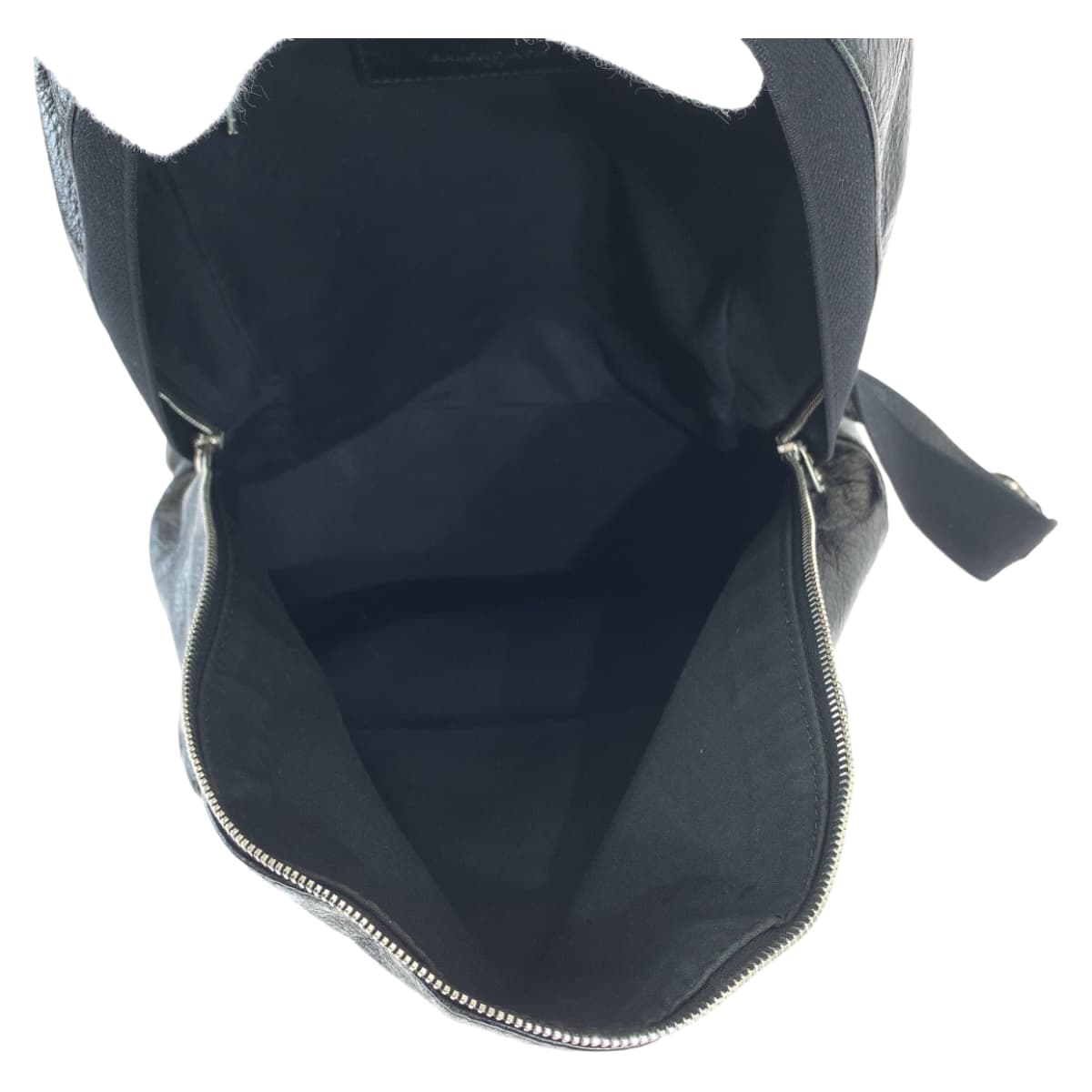 11157
BALENCIAGA バレンシアガ エッセンシャル しわ加工 男女兼用 ブラック 黒 シルバー金具 レザー バックパック リュックサック メンズ