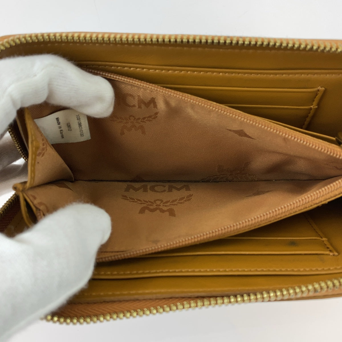 MCM Visetos Light Brown Camel Gold Hardware Leather Long Wallet Round Zipper Unisex Men's