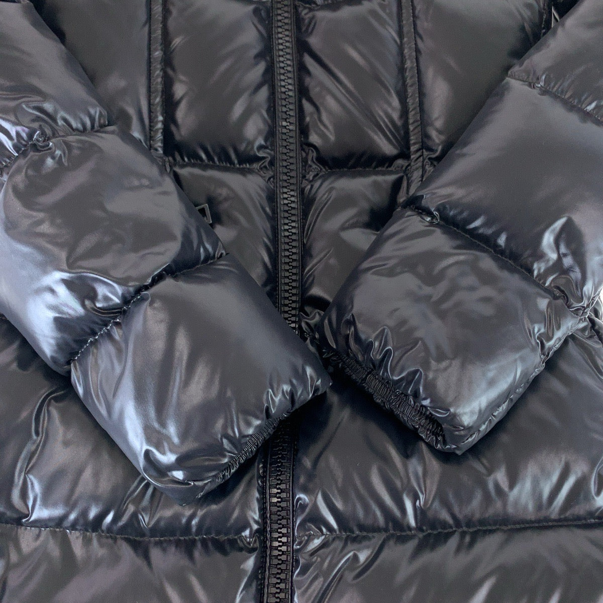 12372
MONCLER モンクレール ジャスミナム サイズ0 ブラック 黒 ナイロン jasminum giubbotto ダウンジャケット ダウンコート レディース A56