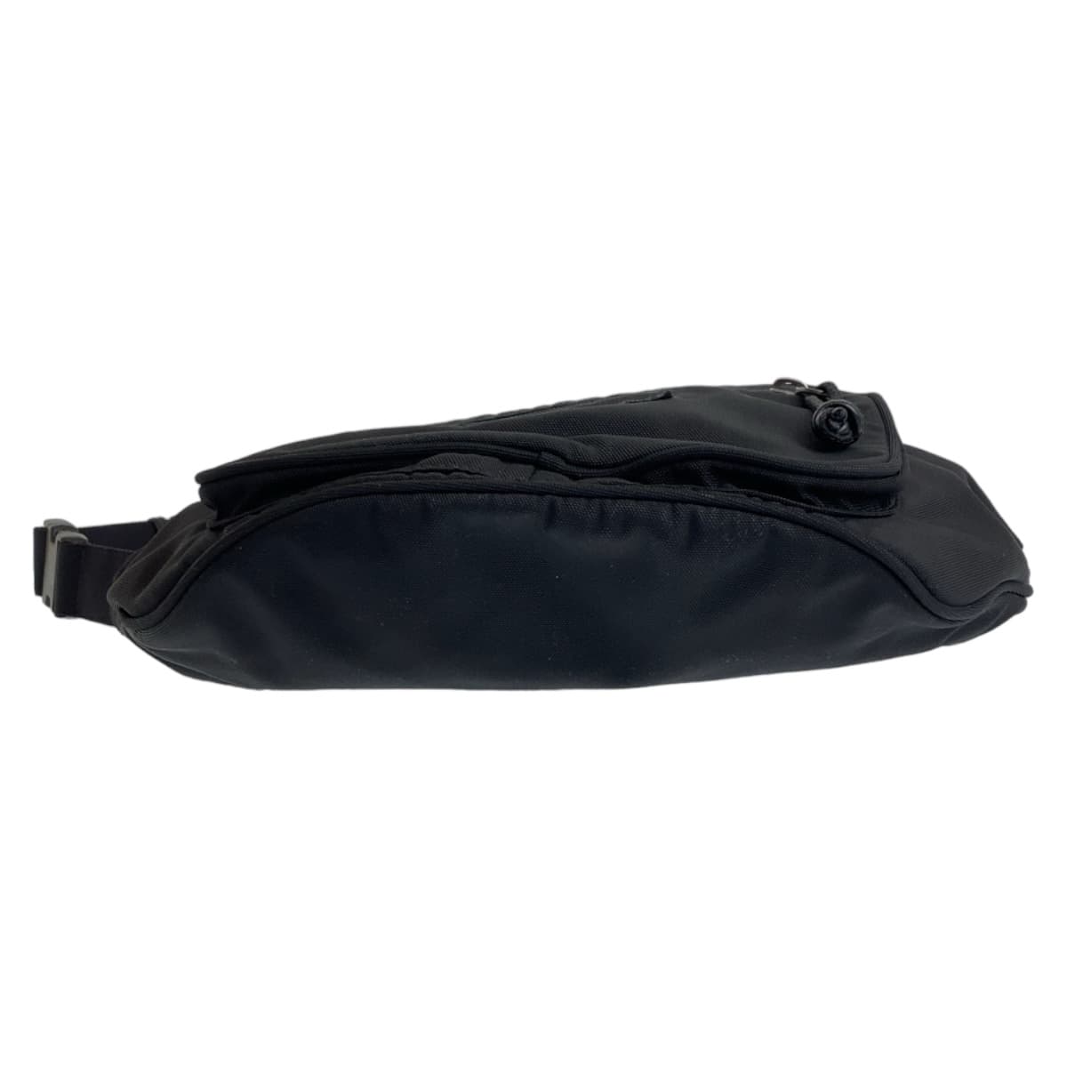 111647
BALENCIAGA バレンシアガ エクスプローラー ブラック 黒 シルバー金具 ナイロン 482389 ボディバッグ バムバッグ メンズ