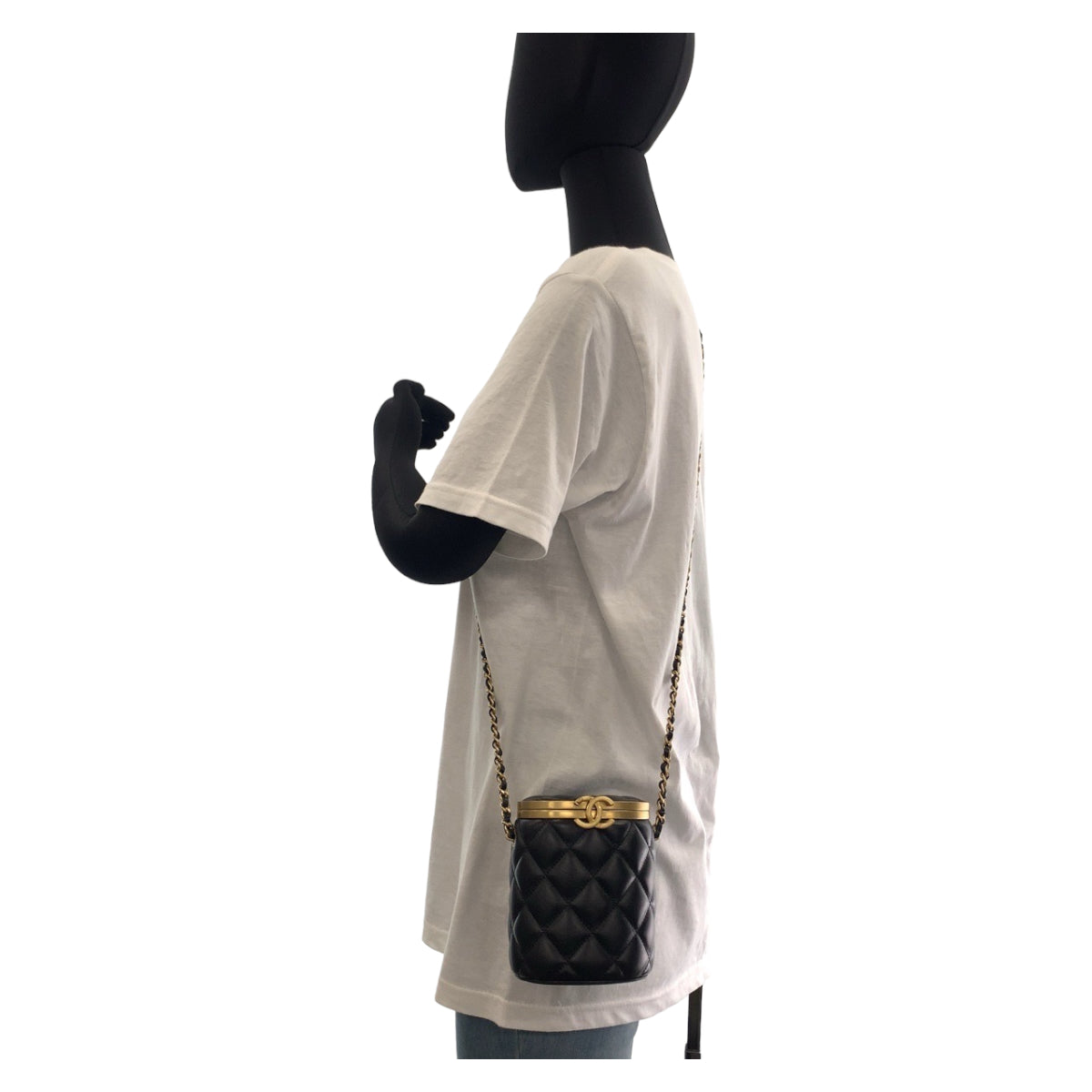 11656
CHANEL シャネル マトラッセ ココマーク 鏡付き ブラック ゴールド ラムスキン AS2640 ショルダーバッグ バニティバッグ レディース
