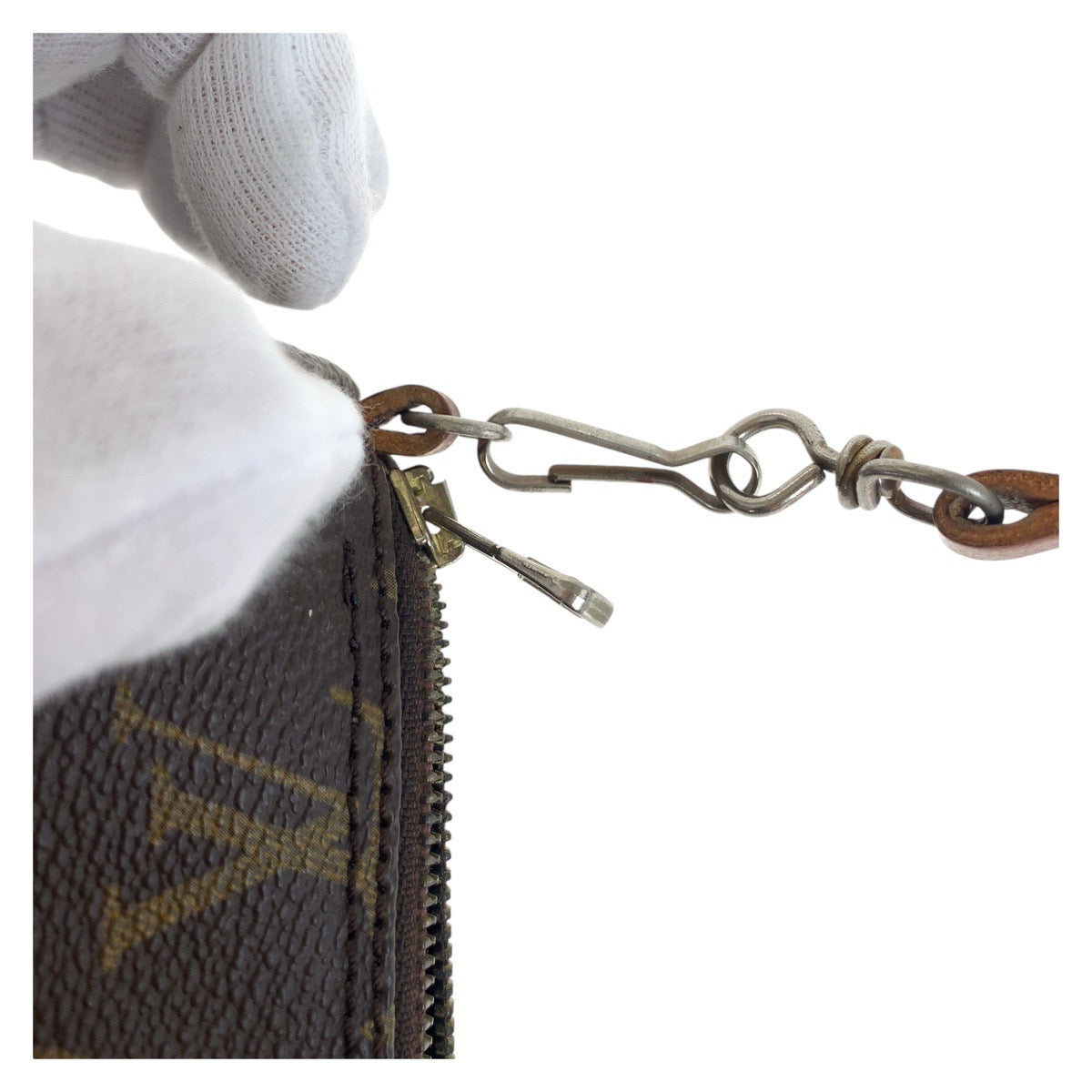LOUIS VUITTON ルイヴィトン モノグラム パピヨン ポーチのみ ブラウン シルバー金具 PVC / レザー M51365 ハンドバッグ アクセサリーポーチ レディース