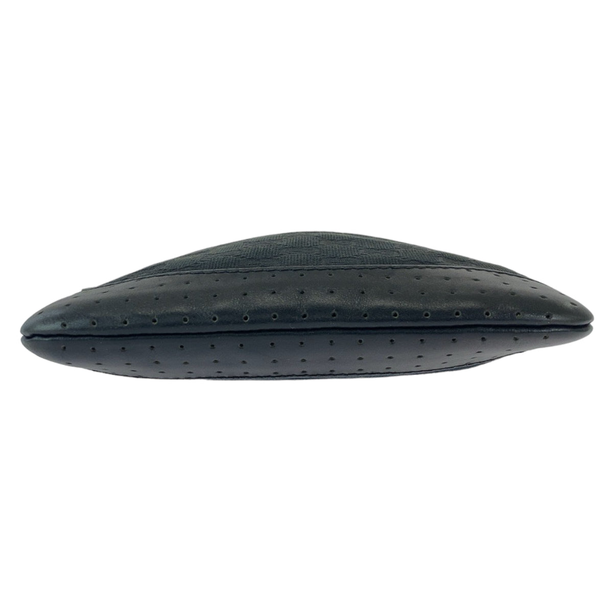 12349
GUCCI グッチ ブラック 黒 シルバー金具 GGキャンバス 147671 斜め掛け ショルダーバッグ メッセンジャーバッグ レディース