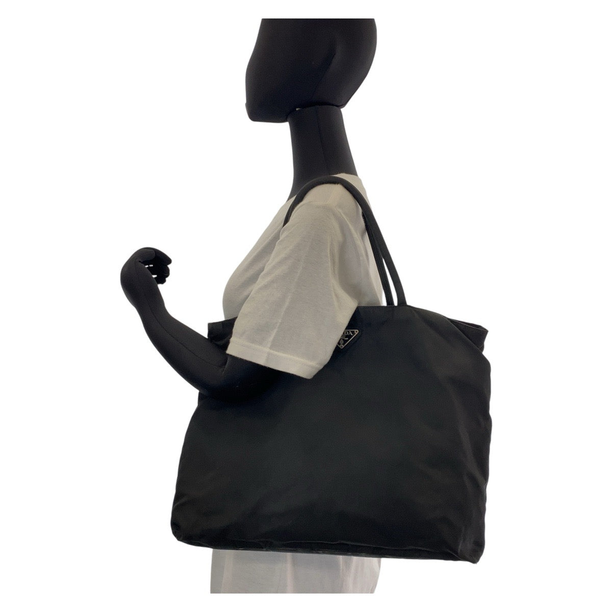 12964
PRADA プラダ テスート 三角ロゴプレート ブラック 黒 シルバー金具 ナイロン トートバッグ ショルダーバッグ レディース