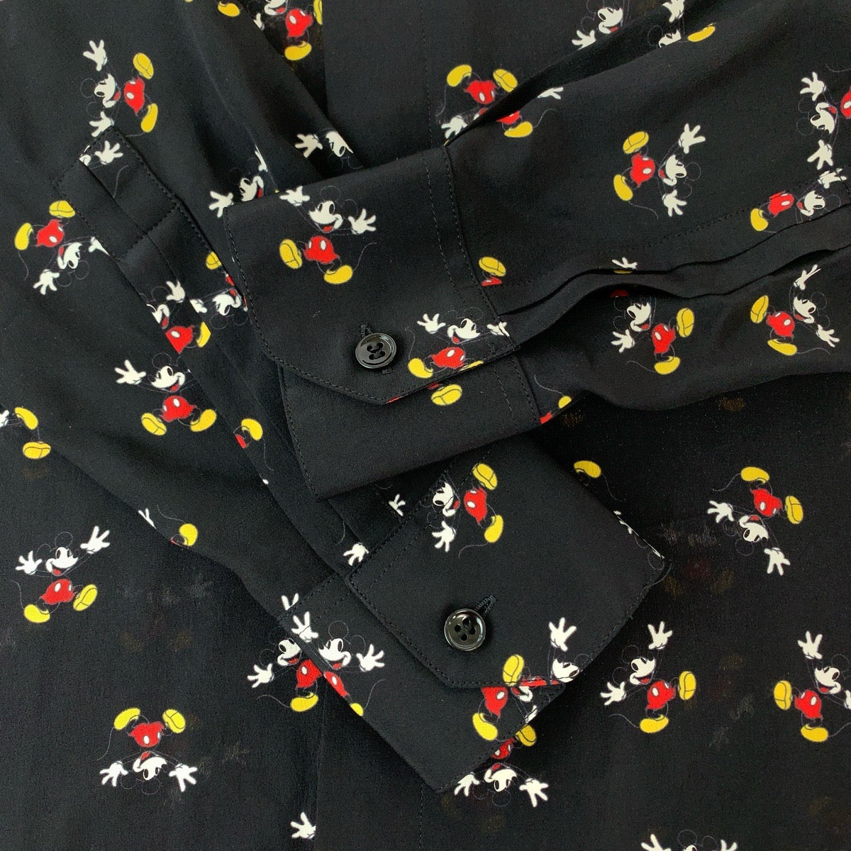 SAINT LAURENT サンローラン ミッキー柄 サイズ38 ブラック 黒 マルチカラー シルク UP53 2018 00111 長袖シャツ ドレスシャツ メンズ