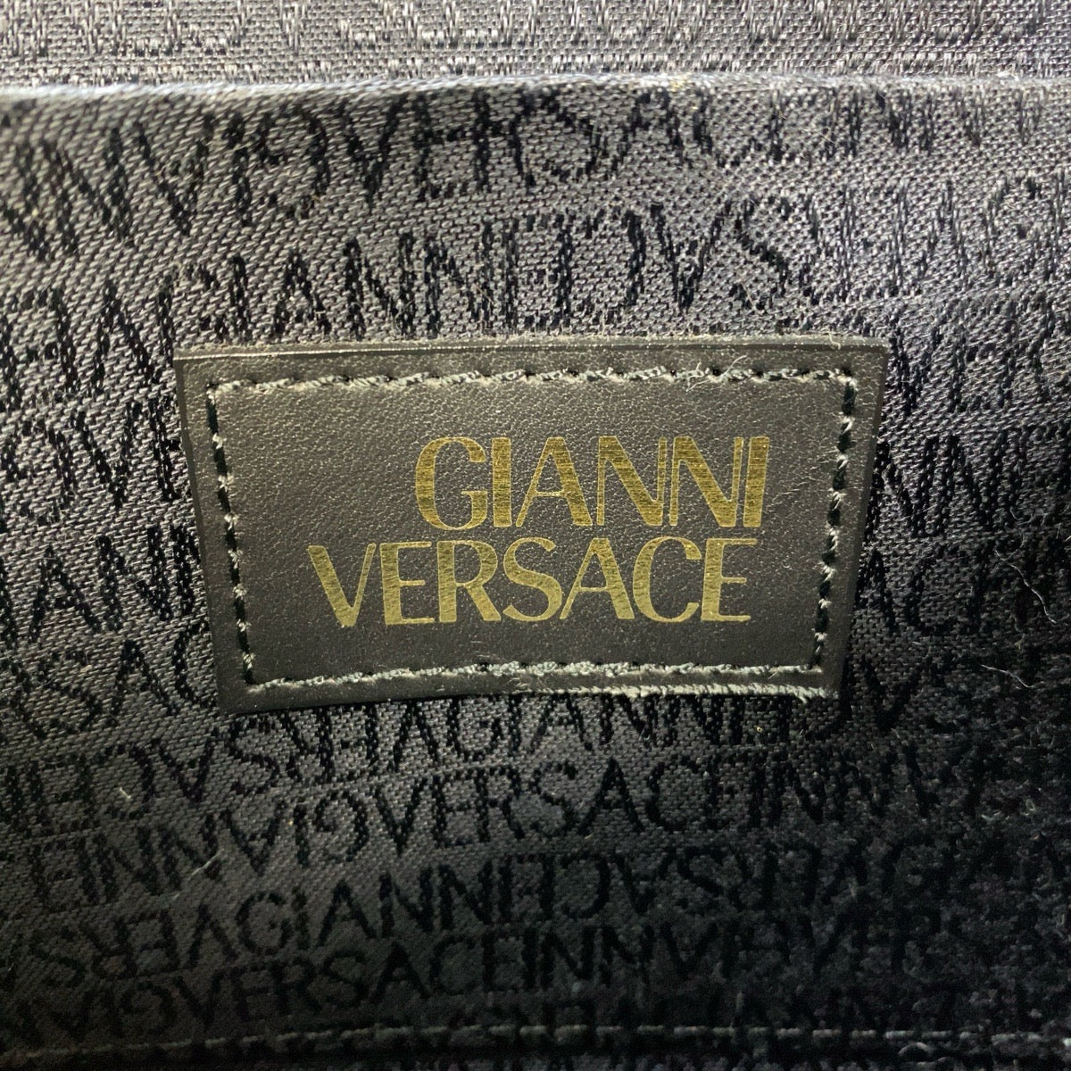 14772
VERSACE ヴェルサーチ ヴィンテージ メデューサ サンバースト ブラック 黒 ゴールド金具 レザー ショルダーバッグ バニティバッグ ハンドバッグ 2way レディース A56