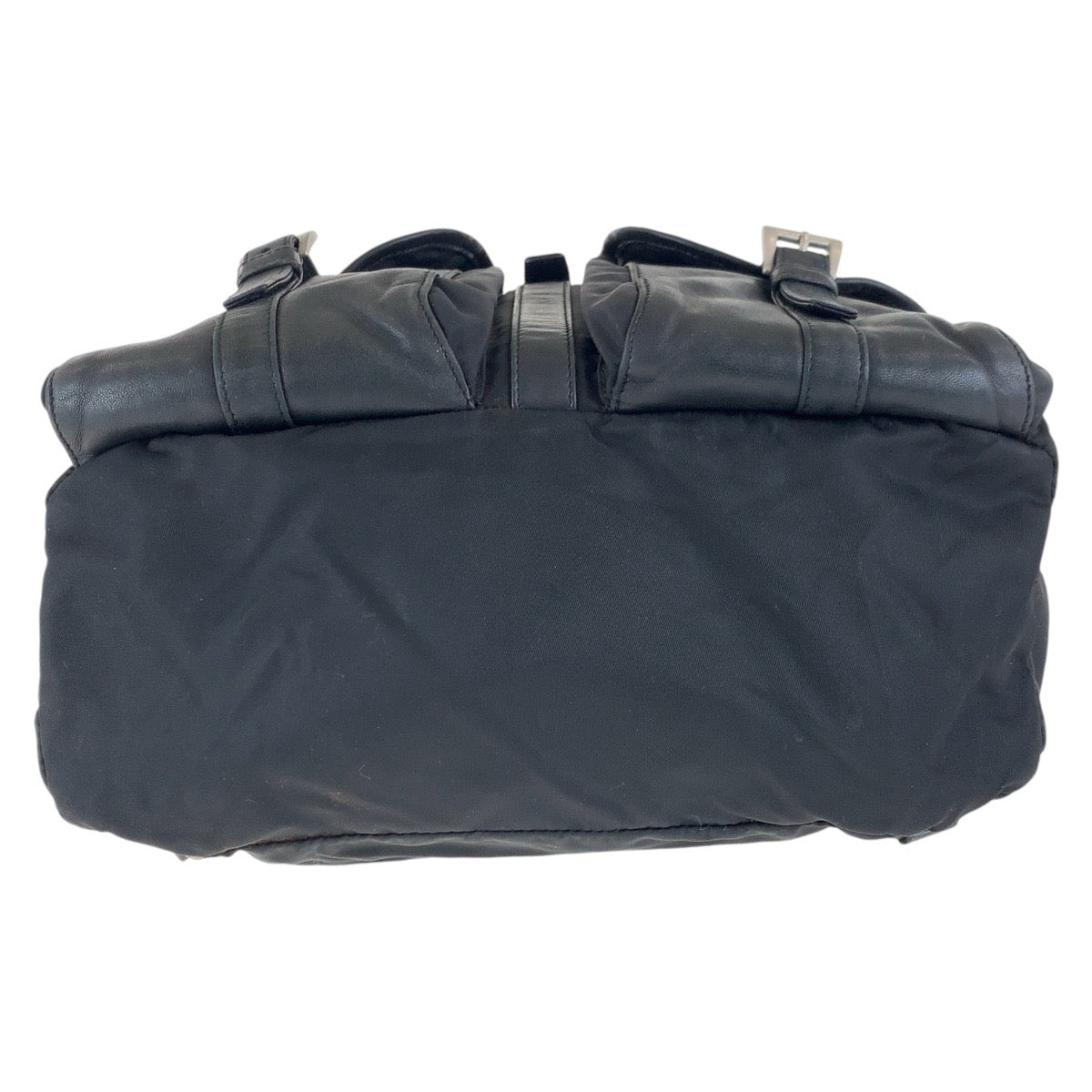 15749
PRADA プラダ テスート 三角ロゴプレート ブラック 黒 シルバー金具 ナイロン / レザー リュック・デイパック バックパック レディース AB39