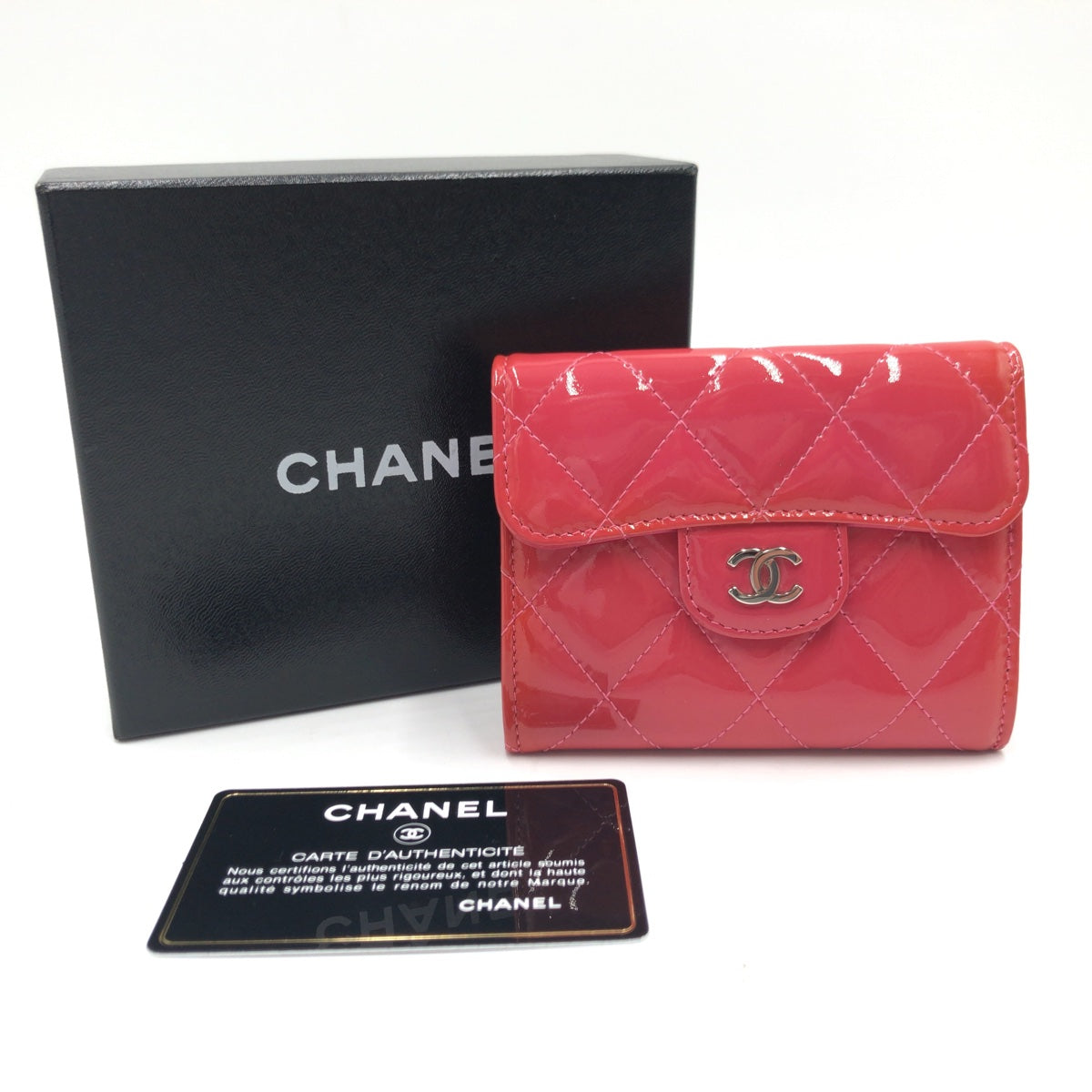 15755
CHANEL シャネル マトラッセ ココマーク ピンク エナメル コインケース カードケース 小銭入れ レディース