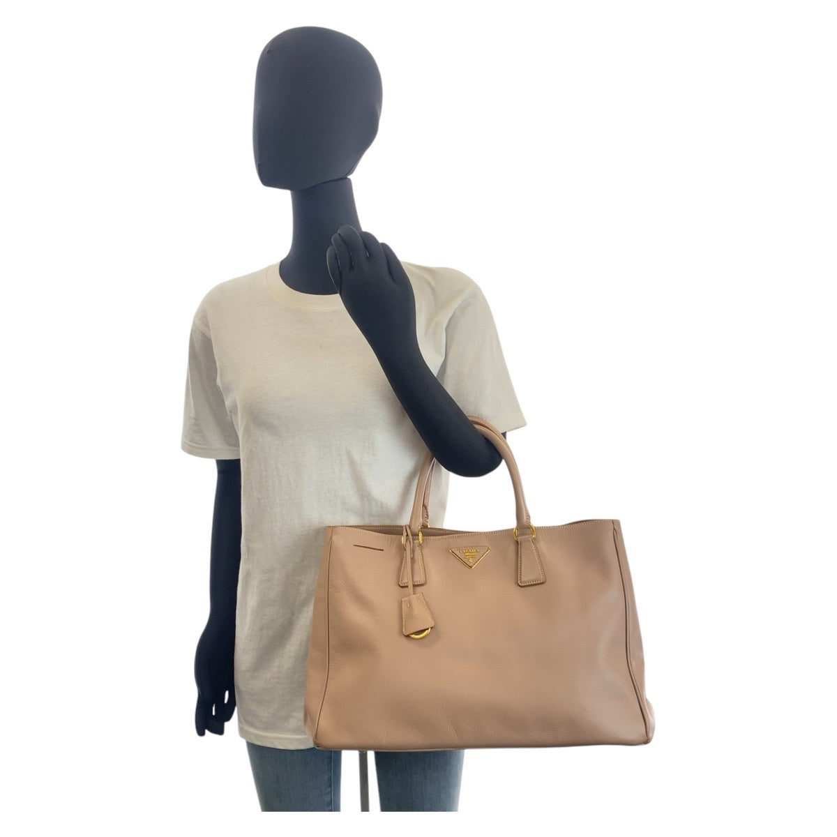15835
PRADA プラダ サフィアーノ ピンクベージュ ゴールド金具 レザー ハンドバッグ レディース ABP56