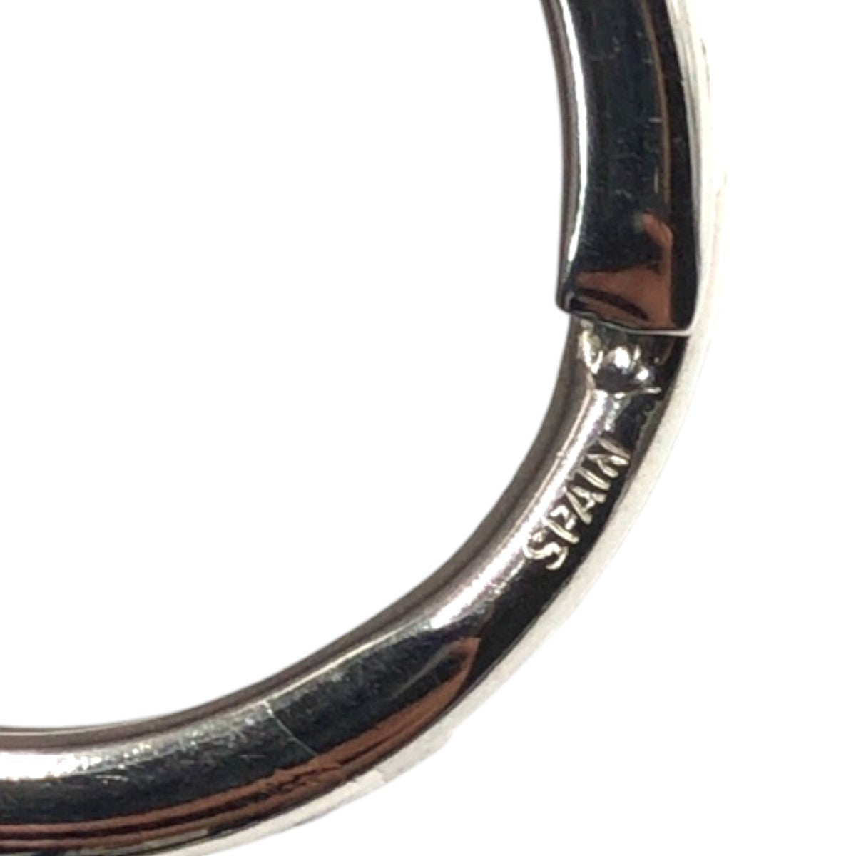 15998
CARTIER カルティエ シルバー メタル キーホルダー ストラップ 男女兼用 レディース