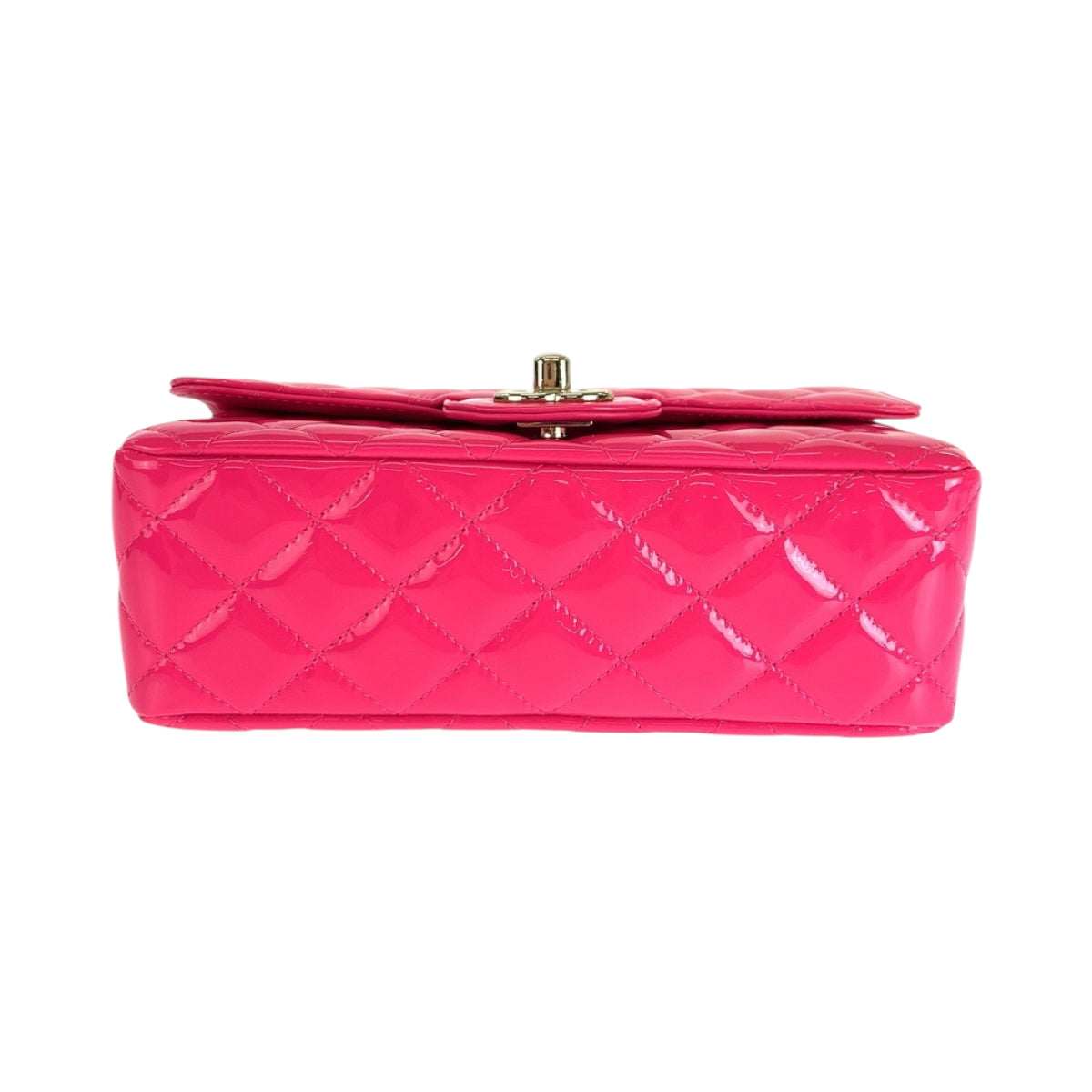 16653
CHANEL シャネル マトラッセ シングルフラップ ココマーク ターンロック ピンク ゴールド金具 パテントレザー A69900 チェーンショルダーバッグ レディース A458