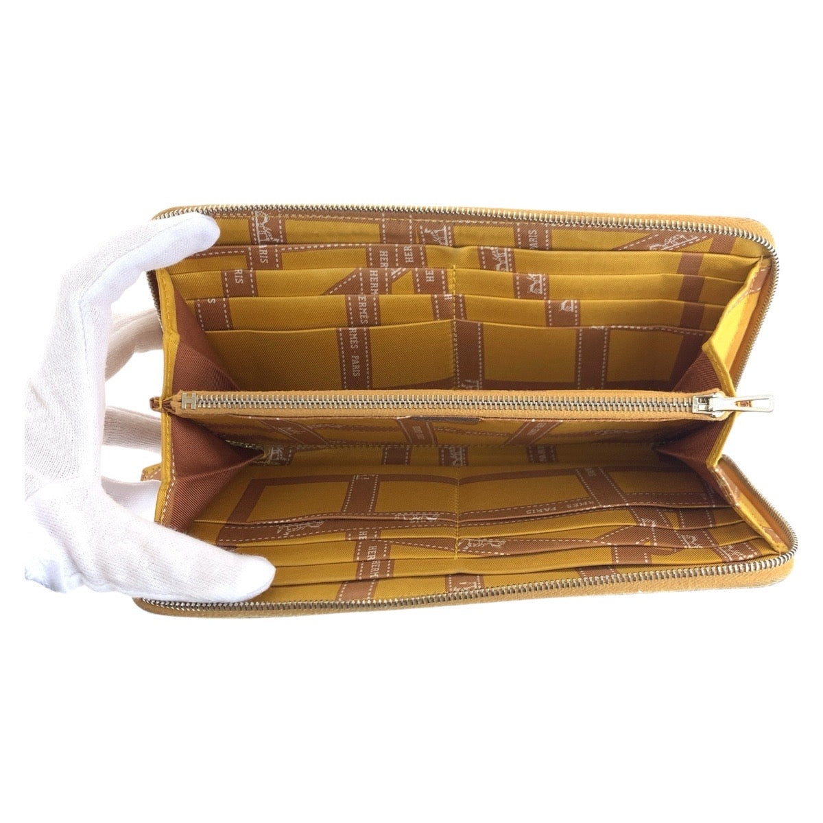 16776
HERMES エルメス アザップ ロング シルクイン ゴールド ブラウン シルバー金具 ヴォーエプソン / シルク 長財布 ラウンドファスナー 男女兼用 ◻︎P刻印 レディース