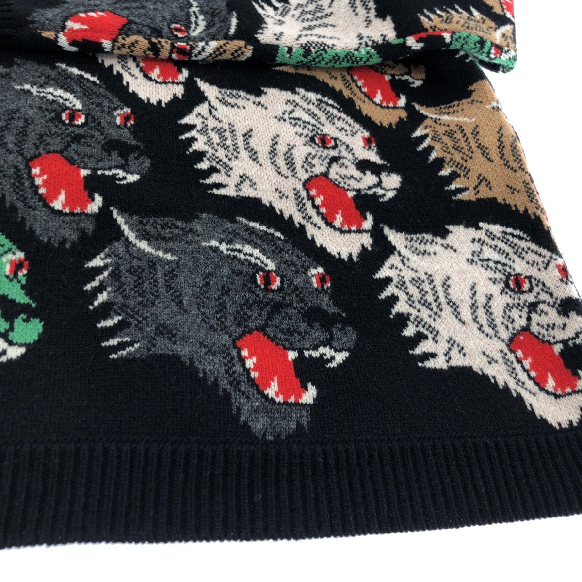 16804
GUCCI グッチ パンサーフェイス サイズL ブラック 黒 マルチカラー ウール 526599 X9X30 ニット セーター メンズ ABP52