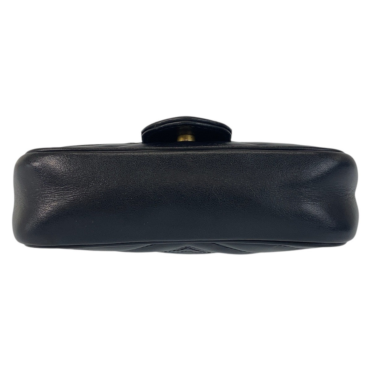 17052
GUCCI グッチ GGマーモント ブラック 黒 ゴールド金具 レザー 476433 チェーン ショルダーバッグ ポシェット レディース