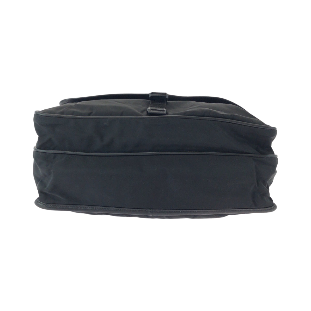 17325
PRADA プラダ テスート 三角ロゴプレート ブラック 黒 シルバー金具 ナイロン ショルダーバッグ メッセンジャーバッグ メンズ ABP43