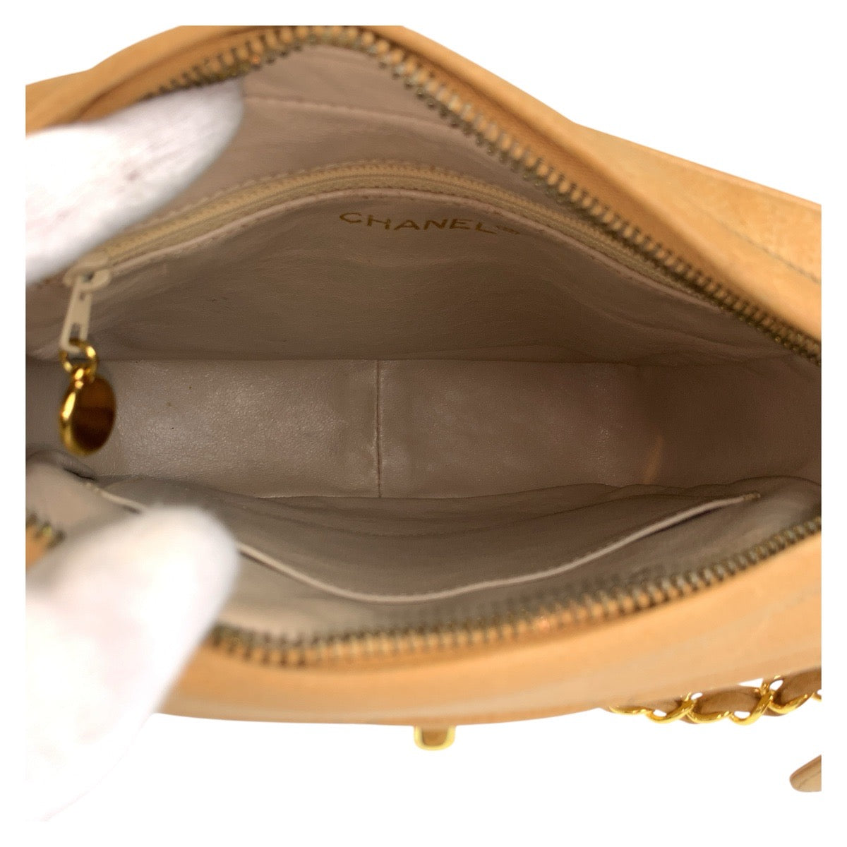 17363
CHANEL シャネル ヴィンテージ ココマーク ターンロック ベージュ ゴールド金具 キャビアスキン ショルダーバッグ ポシェット レディース ABP240