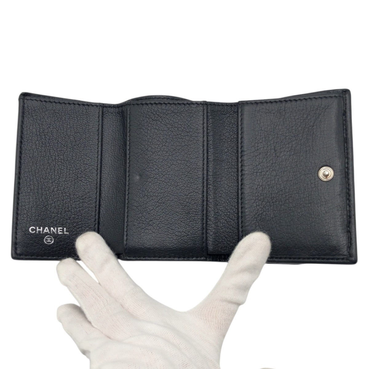 17382
CHANEL シャネル ココマーク ブラック 黒 シルバー レザー 三つ折り財布 折財布 コンパクトウォレット レディース ABP55
