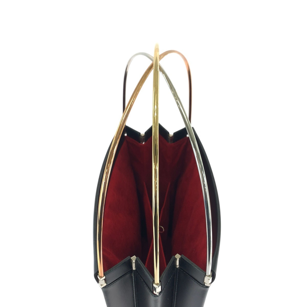 17404
CARTIER カルティエ トリニティ ブラック 黒 シルバー金具 レザー ハンドバッグ レディース A63