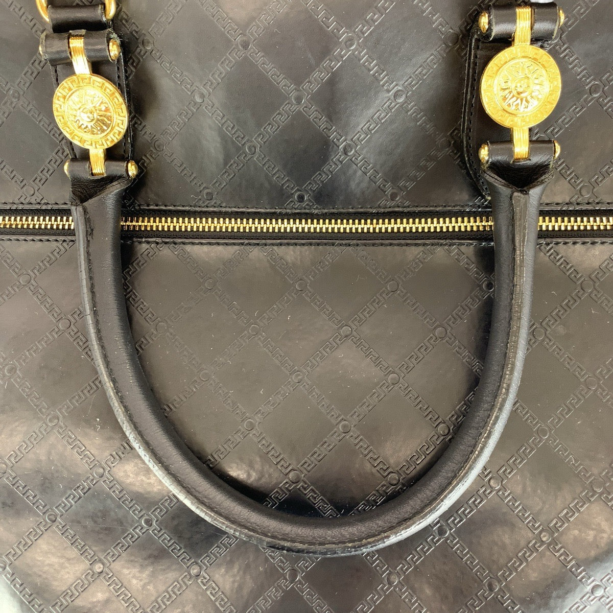 17804
Gianni Versace ジャンニ ヴェルサーチ ヴィンテージ サンバースト ブラック 黒 ゴールド金具 レザー ボストンバッグ ショルダーバッグ 2way メンズ ABP100
