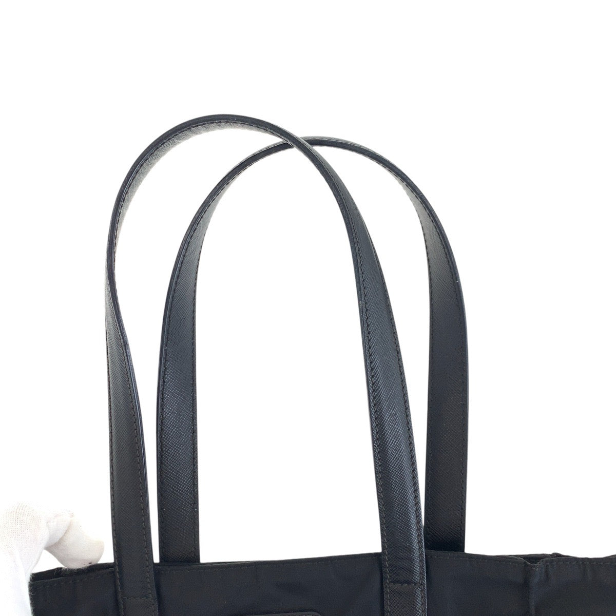 17885
PRADA プラダ テスート サフィアーノ 三角ロゴプレート ブラック 黒 シルバー金具 ナイロン / レザー トートバッグ ハンドバッグ レディース ABP40