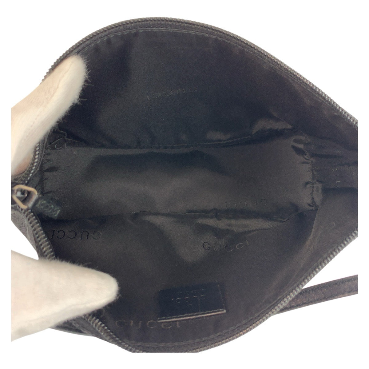 18140
GUCCI グッチ ブラック 黒 シルバー金具 GGキャンバス / レザー 039 1103 ハンドバッグ アクセサリーポーチ レディース ABP38