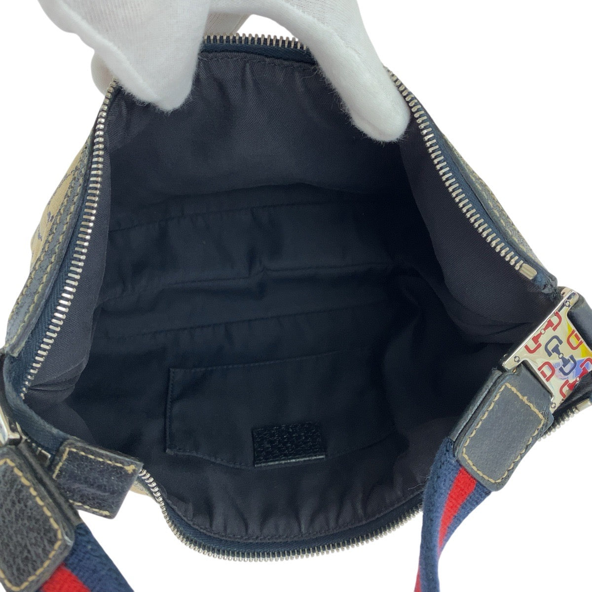 18189
GUCCI グッチ シェリーライン グレー ネイビー シルバー金具 GGキャンバス 145812 ショルダーバッグ レディース AB27
