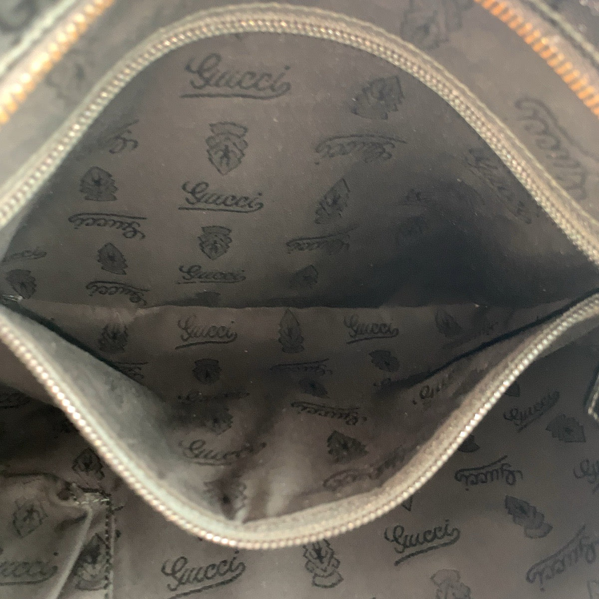 18319
GUCCI グッチ GGインプリメ ブラック 黒 シルバー金具 PVC 201446 ショルダーバッグ メッセンジャーバッグ レディース A67