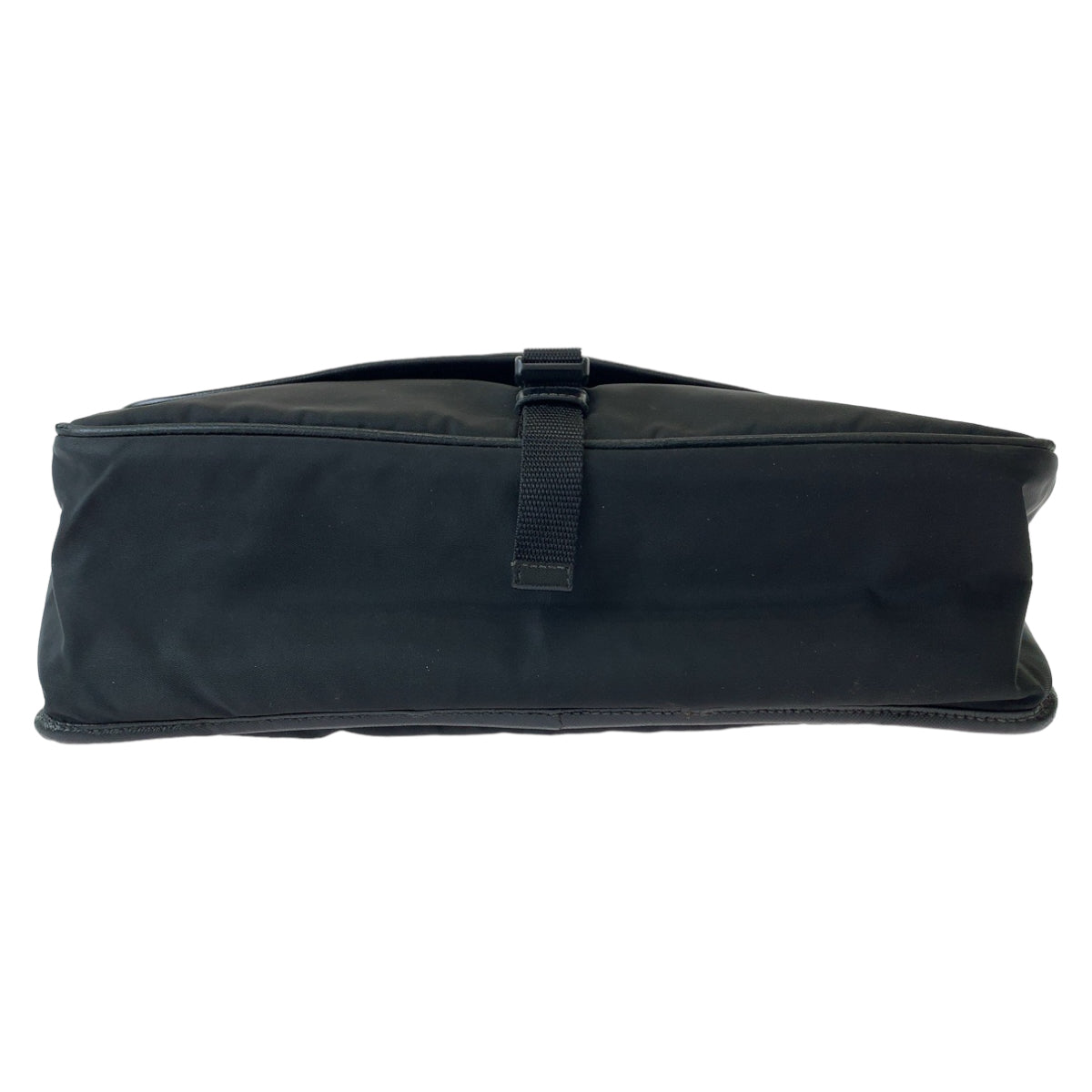 18742
PRADA プラダ テスート 三角ロゴプレート ブラック 黒 シルバー金具 ナイロン ショルダーバッグ メッセンジャーバッグ メンズ AB41