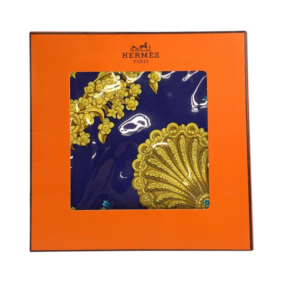 19001
HERMES エルメス KOSMIMA カレ90 ネイビー イエロー シルク スカーフ 大判スカーフ レディース SA18