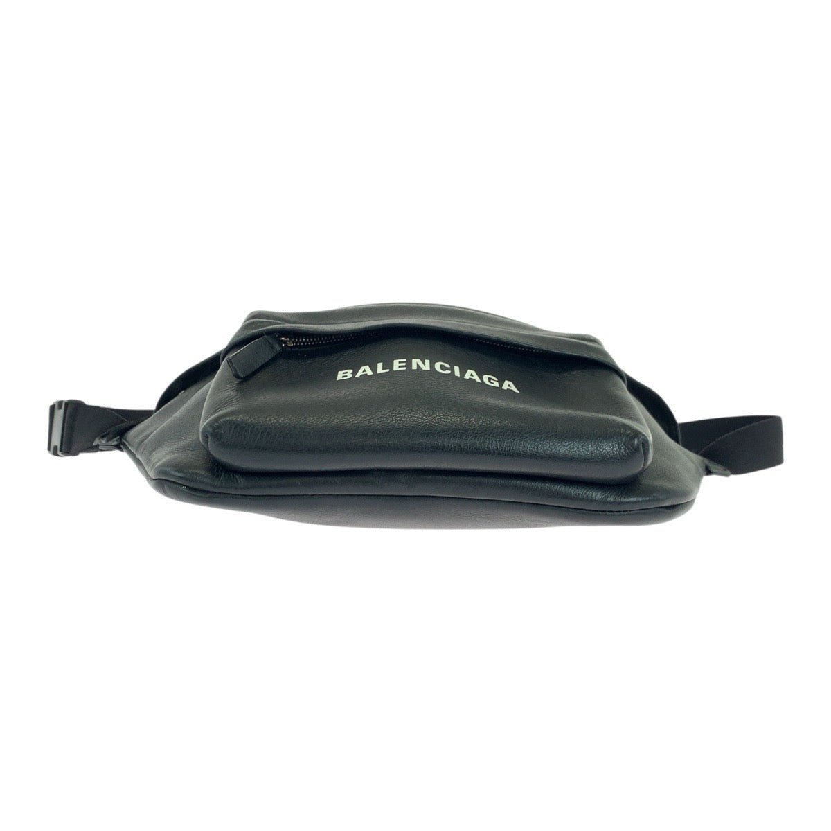 19047
BALENCIAGA バレンシアガ エブリデイ ロゴプリント ブラック 黒 シルバー金具 レザー 552376 ボディバッグ ウエストバッグ 男女兼用 メンズ ABP75