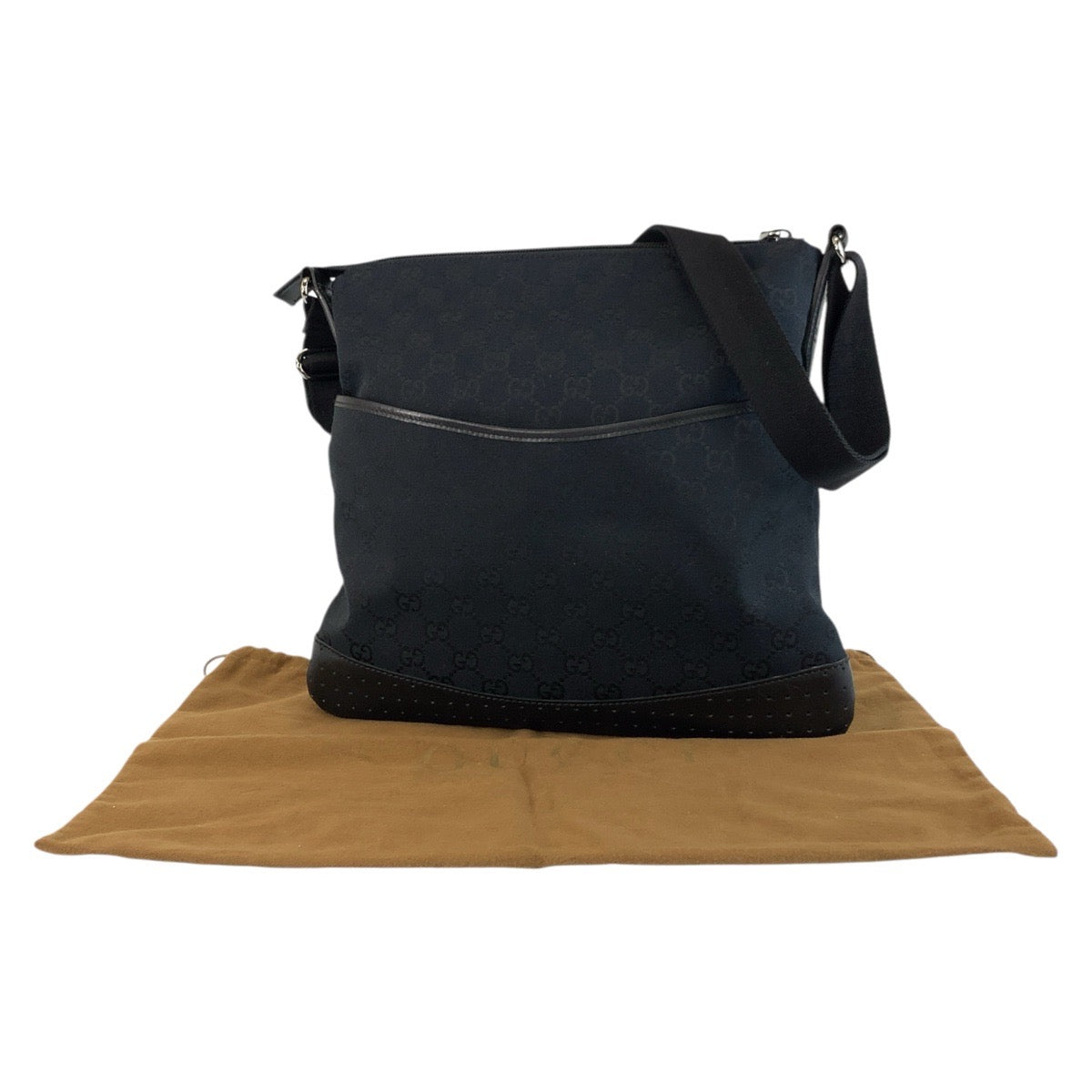 19206
GUCCI グッチ ブラック 黒 シルバー金具 GGキャンバス / レザー 145857 ショルダーバッグ メッセンジャーバッグ レディース A55