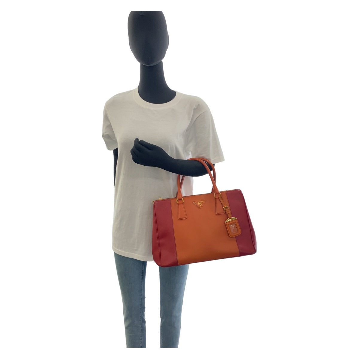19656
PRADA Saffiano Triangle Logo Plate Orange Red Bi-Color Gold Hardware Leather Handbag Tote Bag Ladies AB56