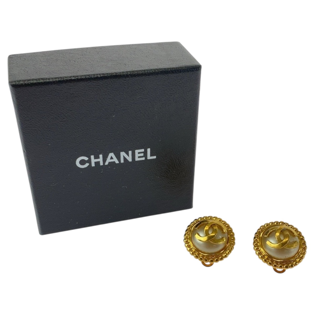 20022
CHANEL シャネル ヴィンテージ ココマーク フェイクパール ゴールド ホワイト メッキ / フェイクパール イヤリング 95A刻印 レディース ABP38