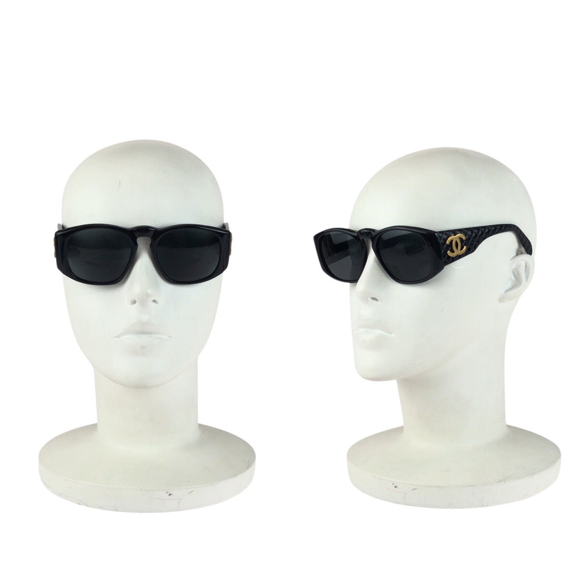 20081
CHANEL Matelassé Coco Mark Black Gold Hardware Plastic 04155 91235 Sunglasses Unisex Wellington Ladies AB20