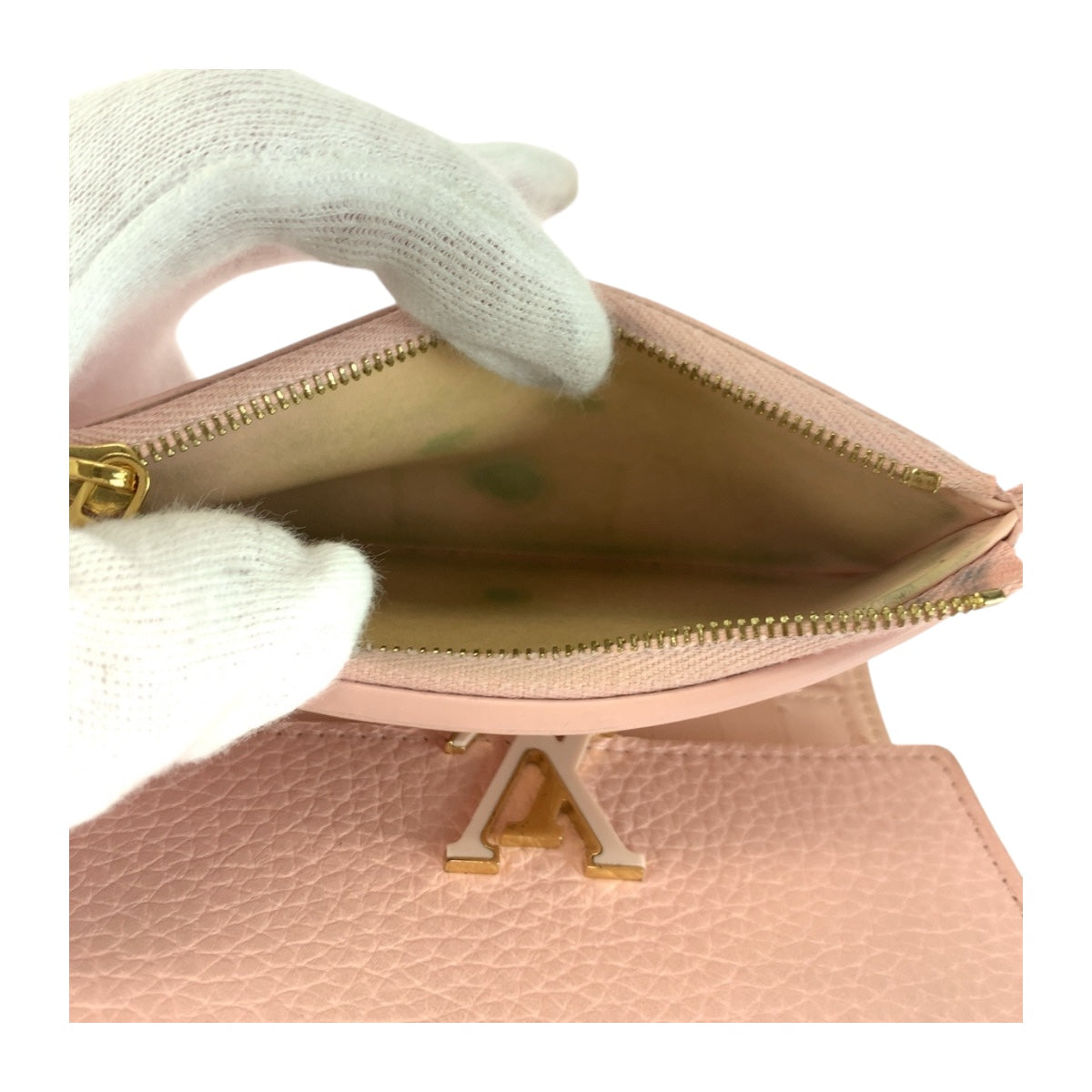 20242
LOUIS VUITTON ルイヴィトン ポルトフォイユ カプシーヌ コンパクト ジャスミンピンク ピンク ゴールド金具 レザー M82361 折財布 コンパクトウォレット レディース ABP43