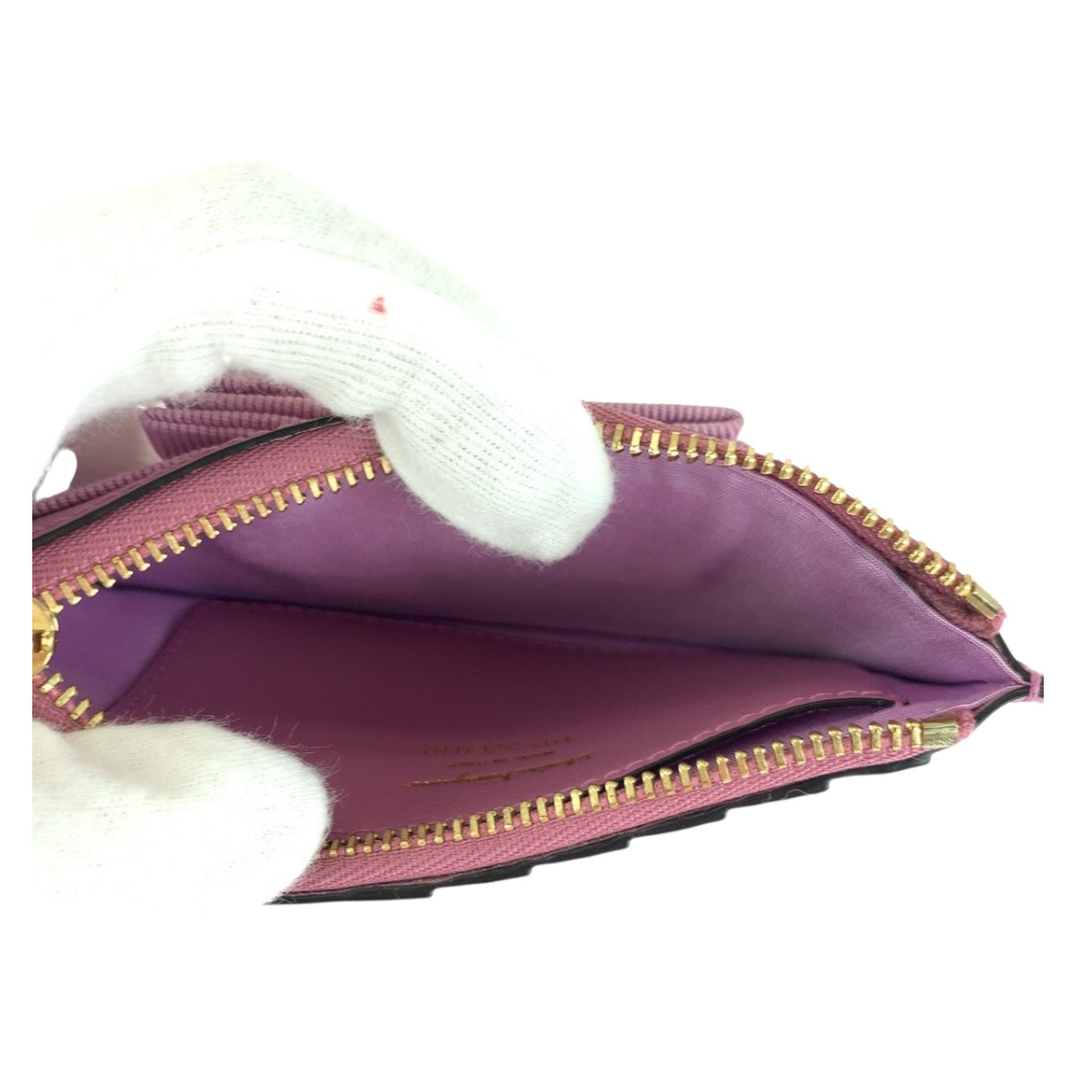 20292
Salvatore Ferragamo サルヴァトーレフェラガモ ヴィラリボン ピンク ゴールド金具 レザー コインケース フラグメントケース レディース ABP14