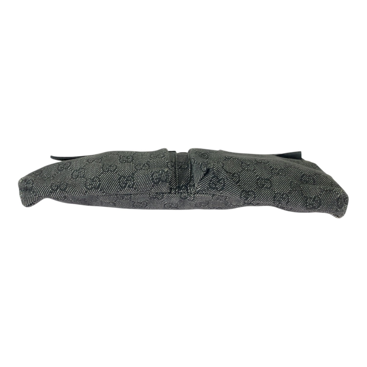 20462
GUCCI グッチ ブラック 黒 シルバー金具 GGキャンバス 23566 ウエストバッグ バムバッグ レディース ABP35