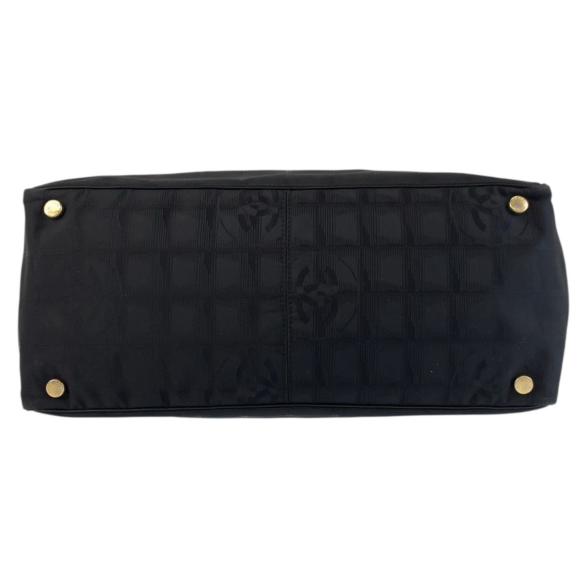 20746
CHANEL シャネル ニュートラベルライン トートMM ブラック 黒 ゴールド金具 ナイロン トートバッグ ショルダーバッグ レディース A50