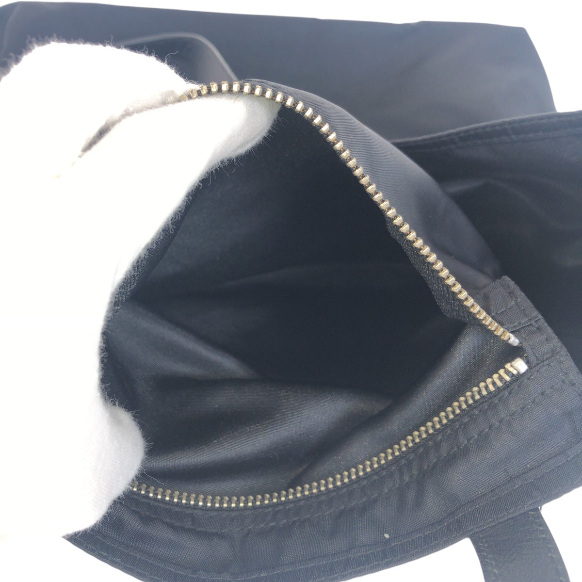 20807
PRADA プラダ テスート サフィアーノ 三角ロゴプレート ブラック 黒 シルバー金具 ナイロン / レザー トートバッグ ショルダーバッグ メンズ A56