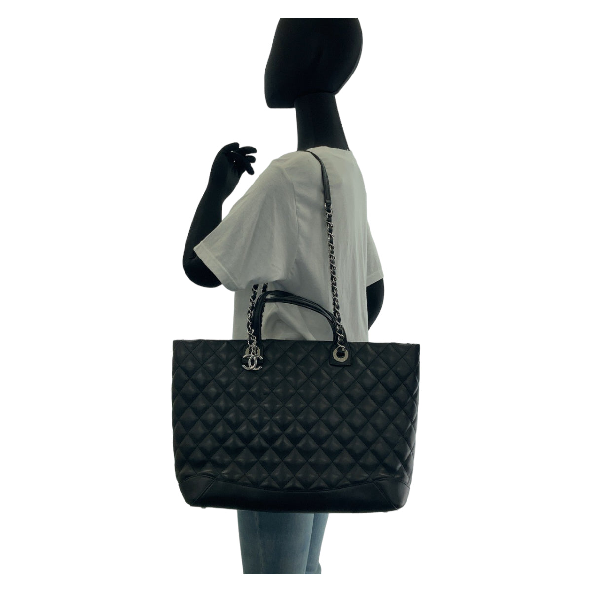 21040
CHANEL シャネル マトラッセ ココマーク ブラック 黒 シルバー金具 ラムスキン トートバッグ チェーンショルダーバッグ レディース A275